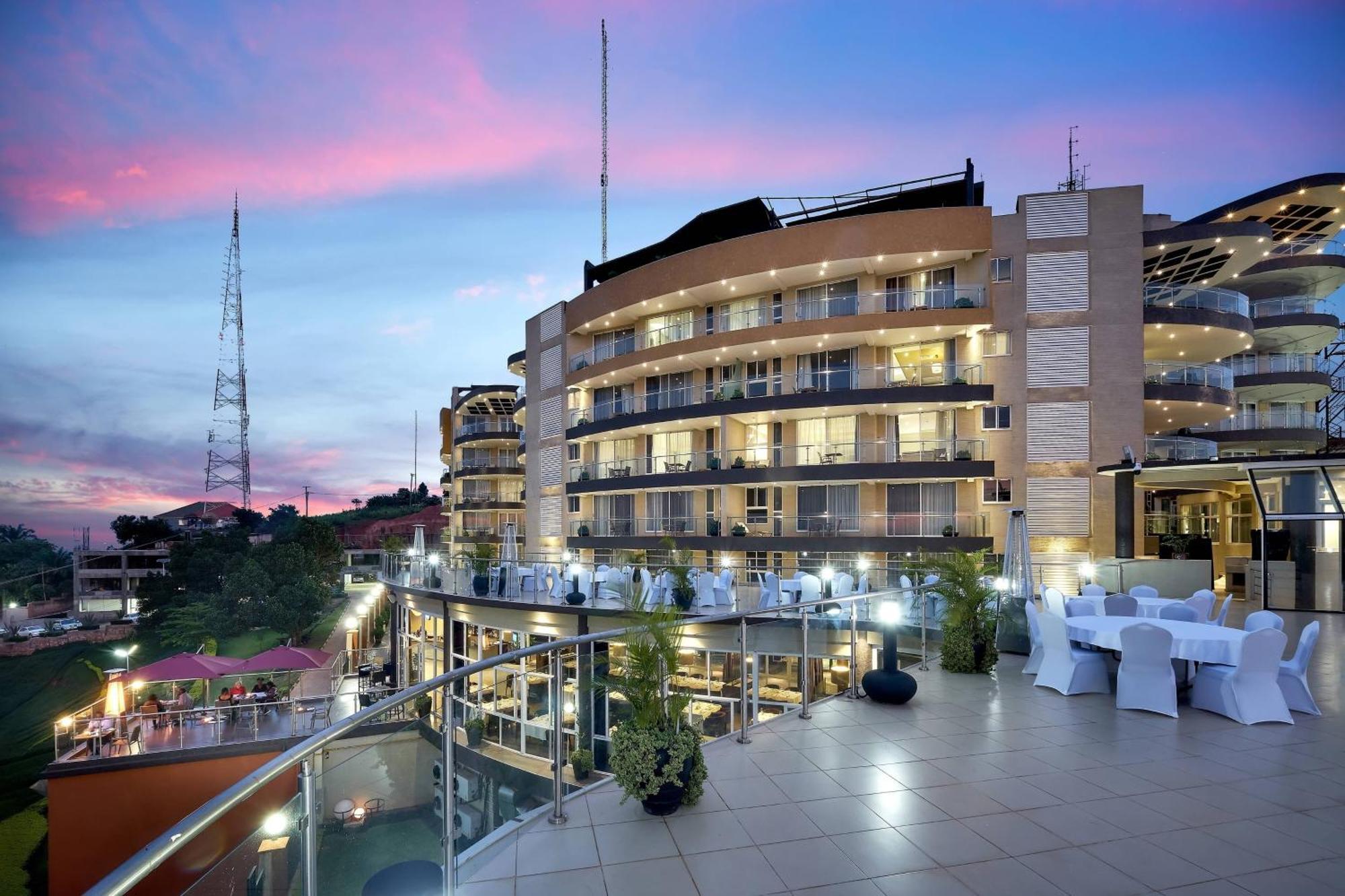 Protea Hotel By Marriott Kampala Skyz Exterior foto